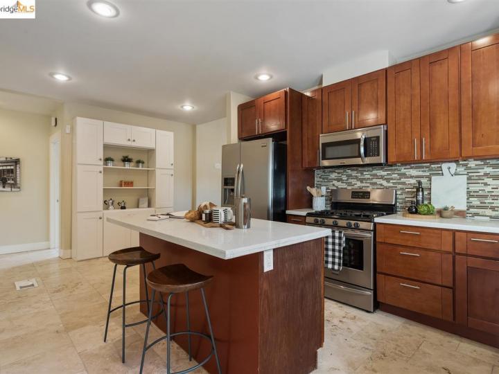 3675 Madrone Ave, Oakland, CA | Laurel District. Photo 19 of 24