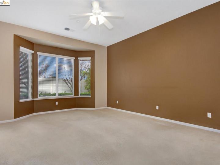 369 St Claire Ter, Brentwood, CA | Summerset 4. Photo 18 of 32