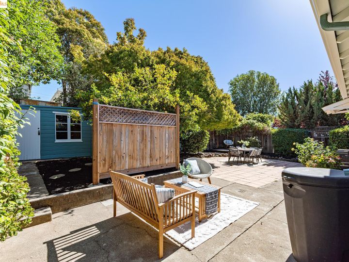 3800 Silverwood Ave, Oakland, CA | Dimond District. Photo 25 of 40