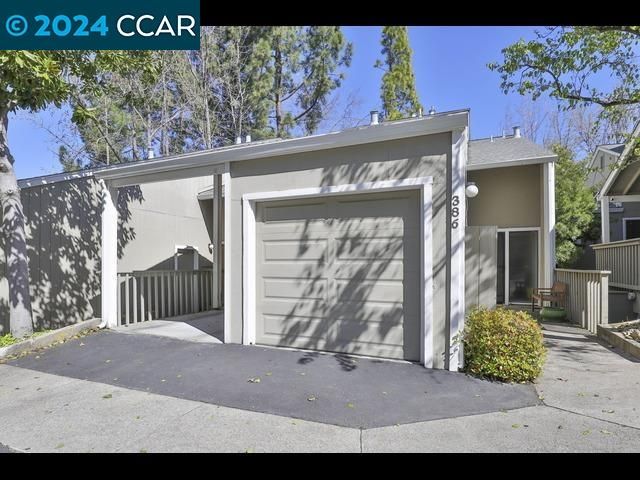 386 Camelback Rd, Pleasant Hill, CA, 94523 Townhouse. Photo 23 of 30