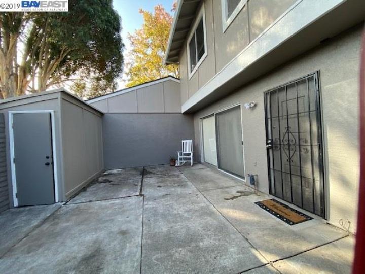 3977 Great Salt Lake Ter, Fremont, CA, 94555 Townhouse. Photo 28 of 29