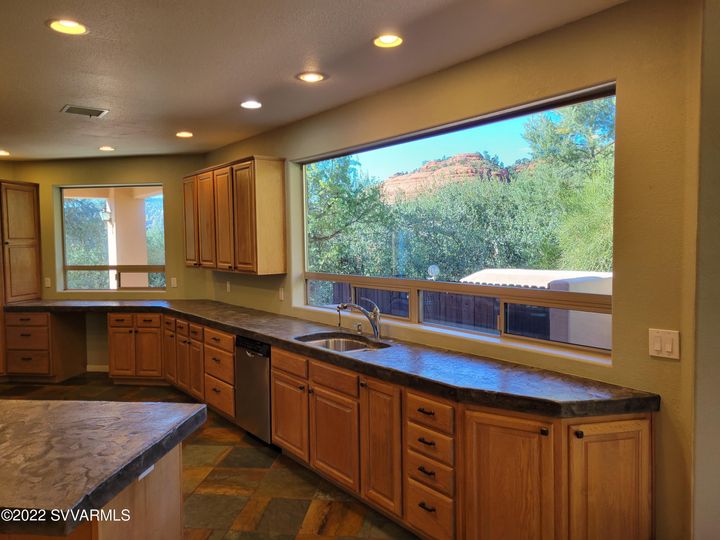 40 Robbers Roost, Sedona, AZ | Red Rock Cove West. Photo 10 of 27