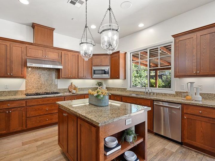 401 Levin Ave, Mountain View, CA | . Photo 10 of 36
