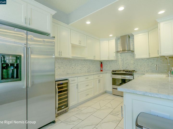 402 Orchard View Ave, Martinez, CA | Westaire Manor. Photo 15 of 46