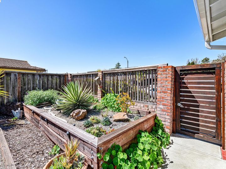 404 Shell Gate Rd, Alameda, CA | Southshore. Photo 8 of 50