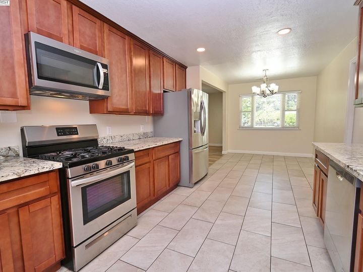 4048 Lillian Dr, Concord, CA | Clayton Valley. Photo 13 of 53