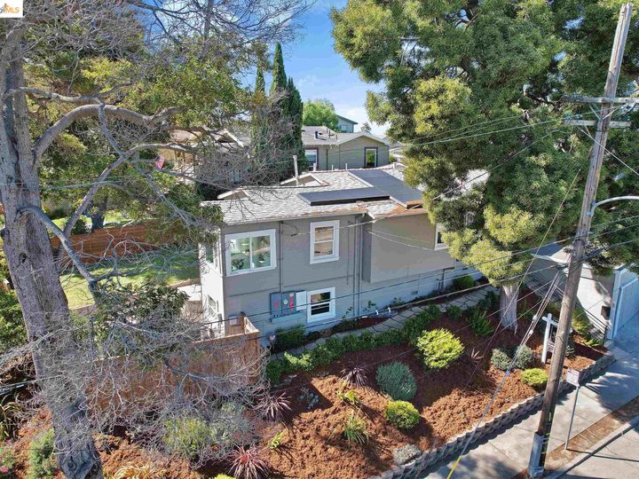 4056 Loma Vista Ave, Oakland, CA | Redwood Heights. Photo 41 of 48