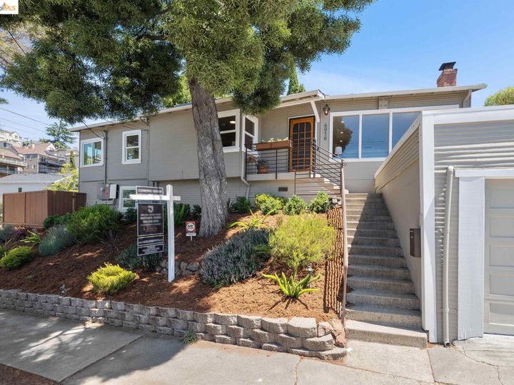 4056 Loma Vista Ave, Oakland, CA | Redwood Heights. Photo 10 of 48