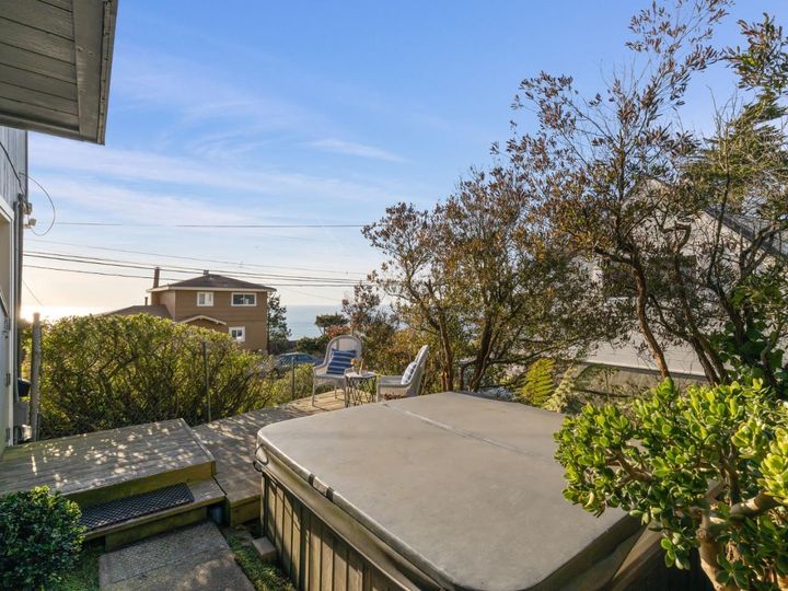 417 Heathcliff Dr, Pacifica, CA | . Photo 24 of 36