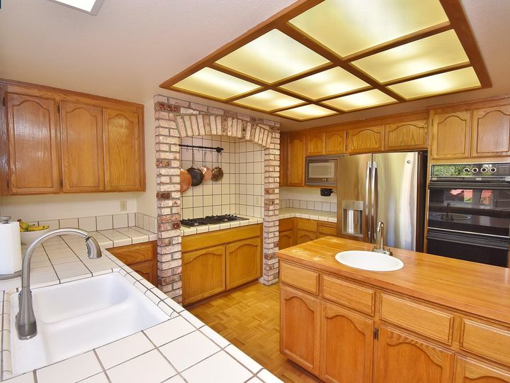 45 Carlyle Ct, Danville, CA | Wood Ranch. Photo 12 of 54