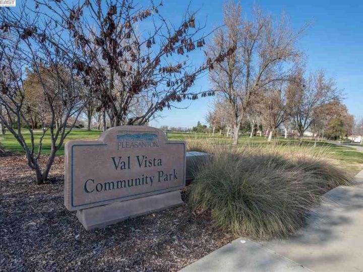 4592 Carver Ct, Pleasanton, CA | Val Vista. Photo 23 of 29