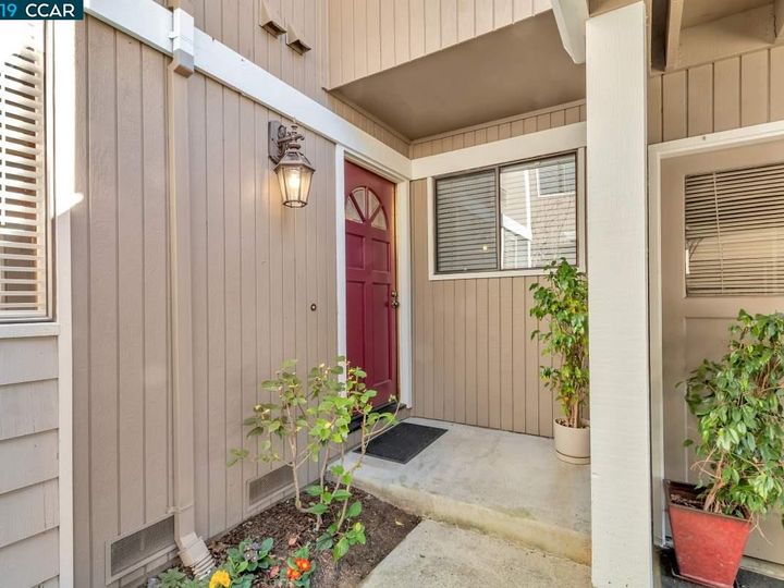 46 Donegal Way, Martinez, CA, 94553 Townhouse. Photo 15 of 16