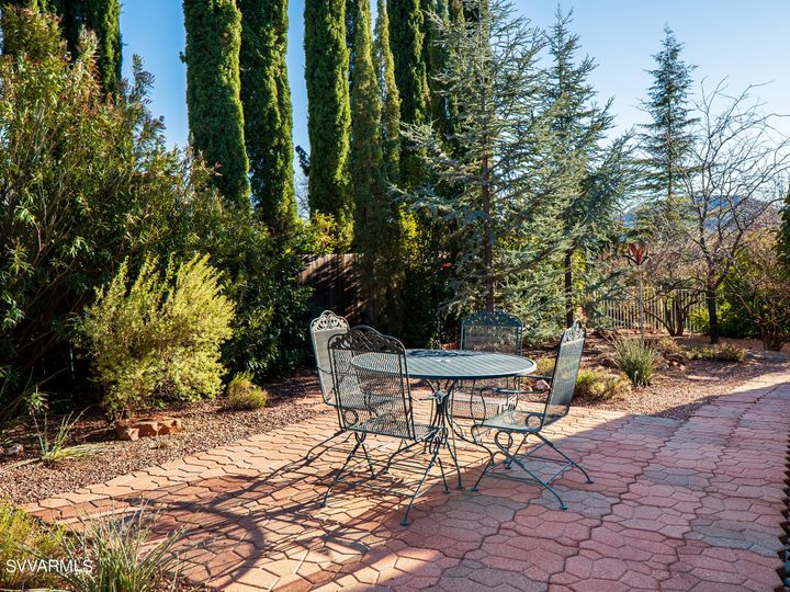 460 Concho Dr, Sedona, AZ | Cathedral View 1. Photo 12 of 28