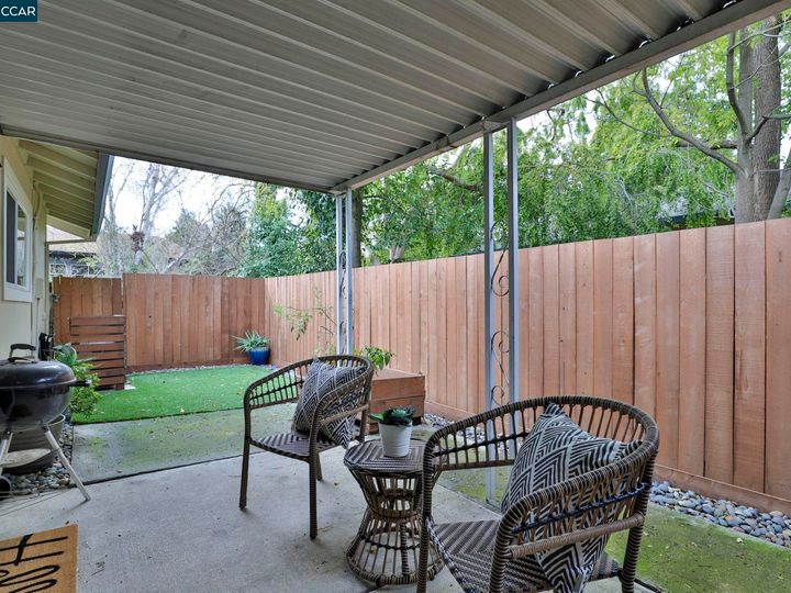 466 Holiday Hills Dr, Martinez, CA, 94553 Townhouse. Photo 28 of 36