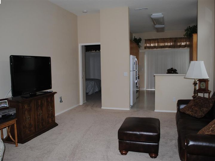 Rental 475 Summer Red Way, Brentwood, CA, 94513. Photo 10 of 13