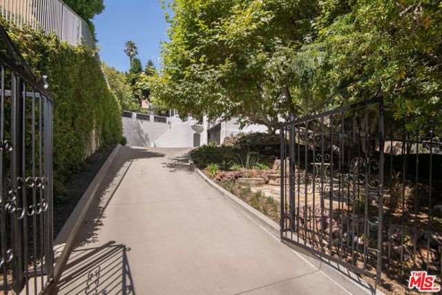 4803 Cromwell Ave, Los Angeles, CA | . Photo 46 of 52
