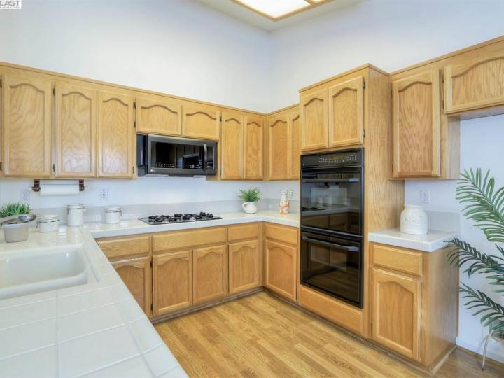 4983 Janet Ct, Livermore, CA | Windmill Springs. Photo 16 of 40