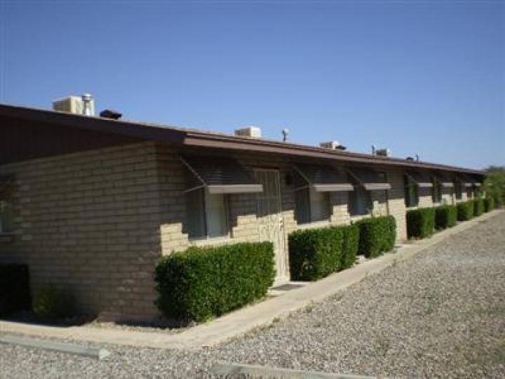500 E Date St Cottonwood AZ Multi-family home. Photo 2 of 3