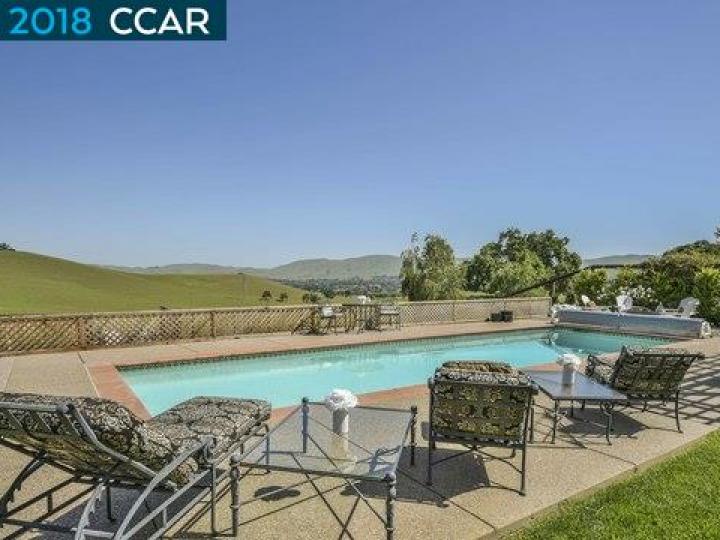 5269 Hiddencrest Ct, Concord, CA | Crystyl Ranch. Photo 27 of 30