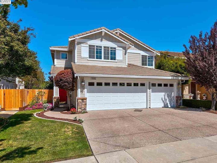 5306 Fairweather Ct, Castro Valley, CA | 5 Canyons. Photo 1 of 40