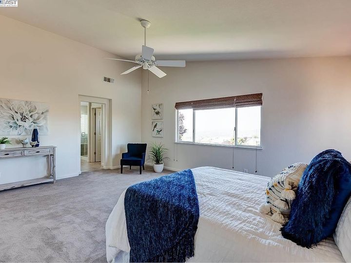 5306 Fairweather Ct, Castro Valley, CA | 5 Canyons. Photo 26 of 40
