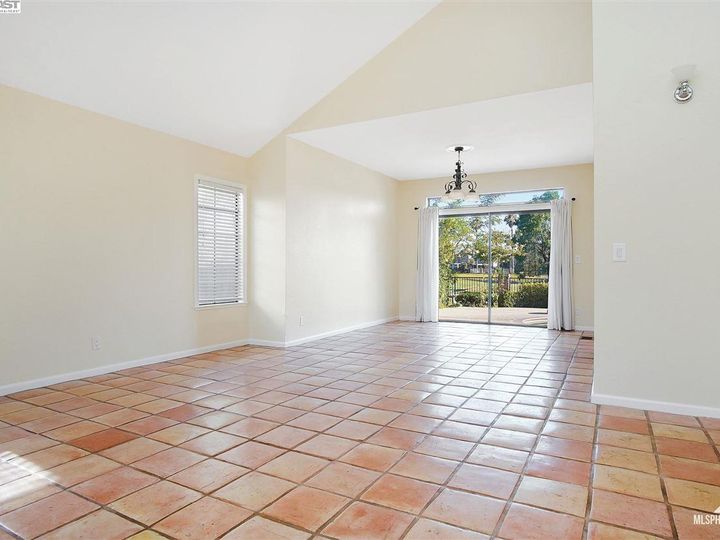 5330 Edgeview Dr, Discovery Bay, CA | Discovery Bay Country Club. Photo 9 of 40
