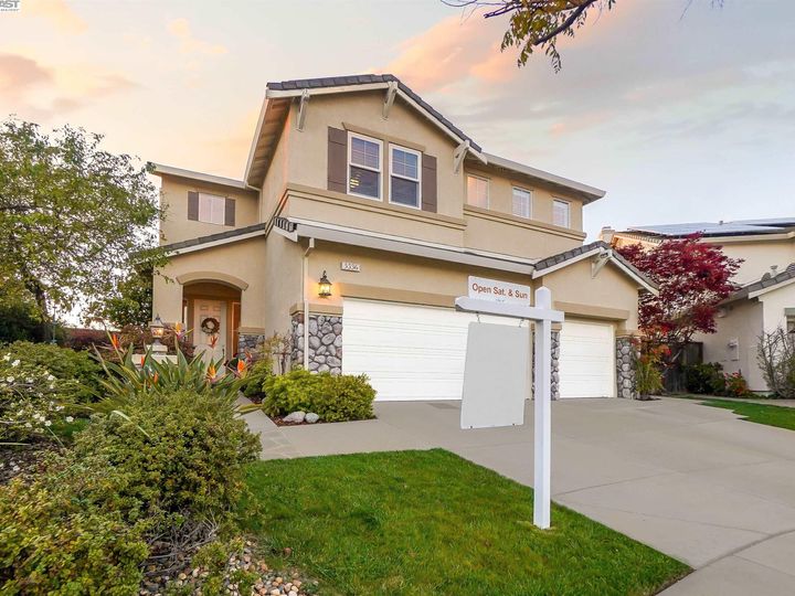 5336 Pacific Terrace Ct, Castro Valley, CA | 5 Canyons. Photo 1 of 60