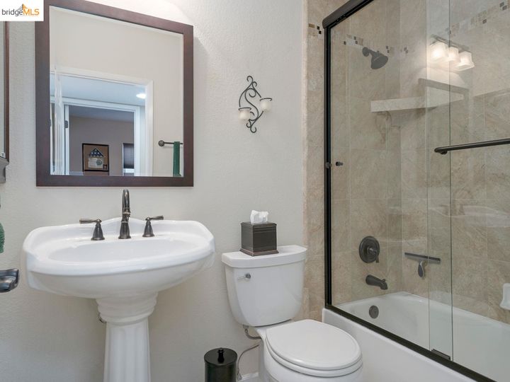 5361 Emerald Ct, Discovery Bay, CA | Discovery Bay Country Club. Photo 22 of 51