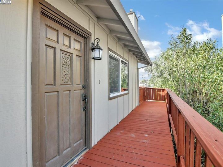 5379 Willow Lake Ct, Discovery Bay, CA | Willow Lake No Delta Access. Photo 12 of 48