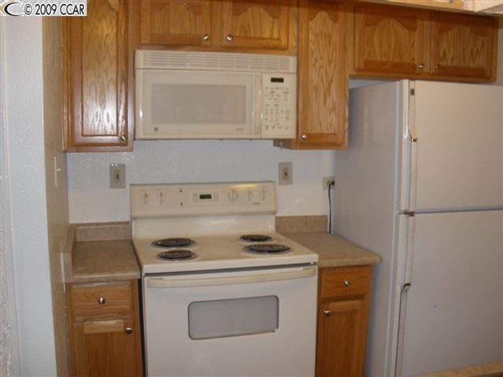 Rental 5456 Roundtree Dr unit #D, Concord, CA, 94521. Photo 1 of 9
