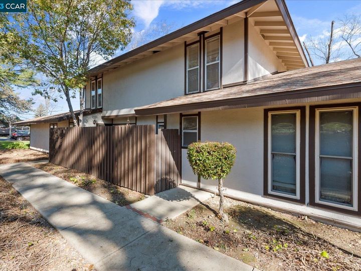 5464 Roundtree Dr #C, Concord, CA, 94521 Townhouse. Photo 1 of 42