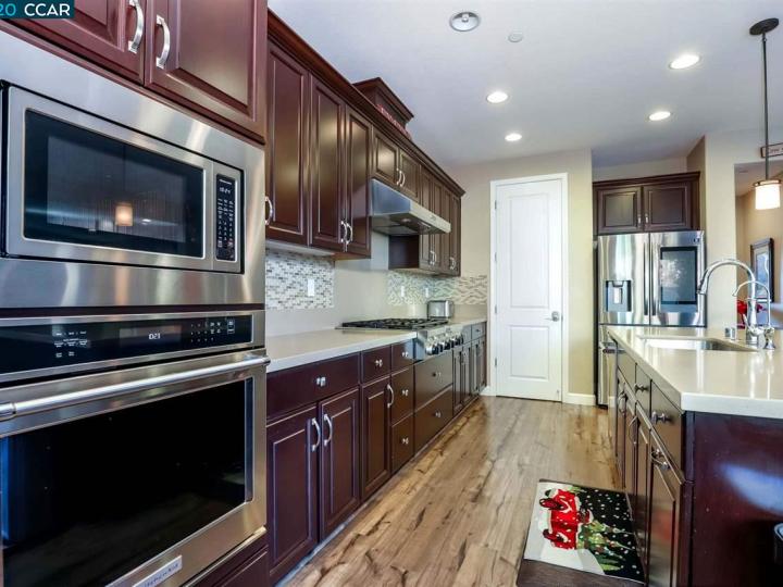 547 Belmont Ct, Brentwood, CA | Brentwood. Photo 11 of 30