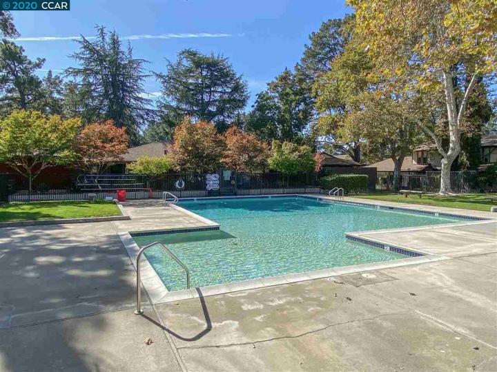 5472 Roundtree Pl #F, Concord, CA, 94521 Townhouse. Photo 19 of 20