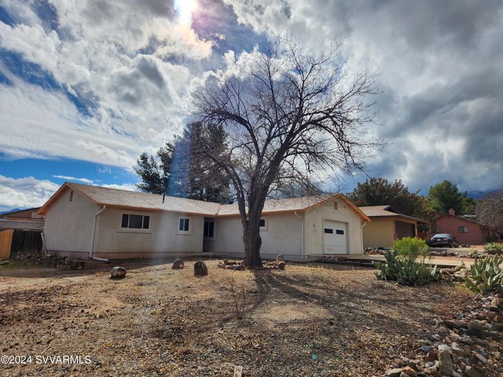 55 E Rancho Vista Way, Cottonwood, AZ | Verde Village Unit 8. Photo 3 of 35
