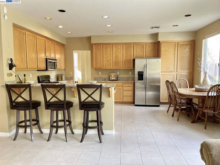5538 Gold Creek Dr, Castro Valley, CA | 5 Canyons. Photo 14 of 38