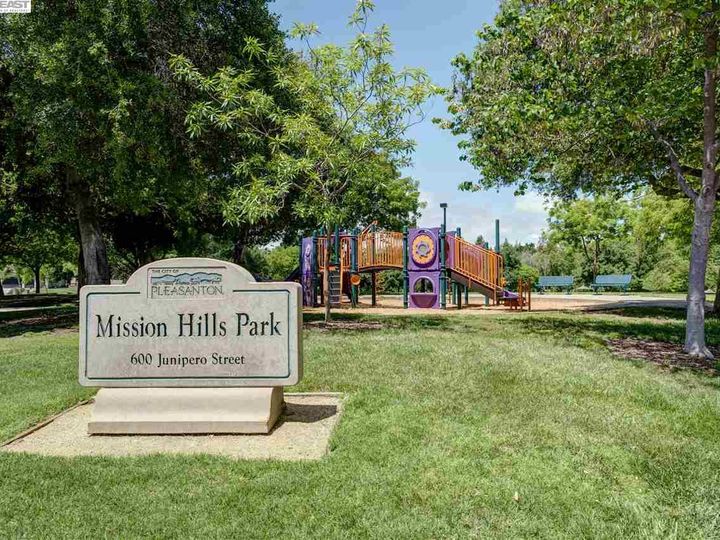 5588 San Juan Way, Pleasanton, CA | Mission Park. Photo 28 of 35