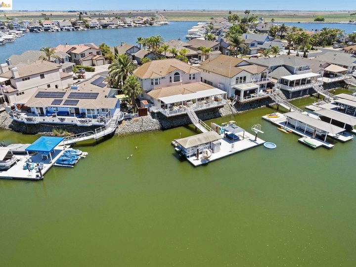 5645 Sunfish Ct, Discovery Bay, CA | Delta Waterfront Access. Photo 7 of 52