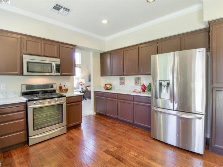 5681 Bobby Dr, Livermore, CA | Northside. Photo 13 of 40