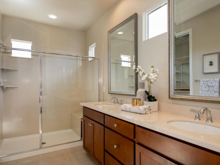 573 Holthouse Ter, Sunnyvale, CA, 94087 Townhouse. Photo 14 of 25