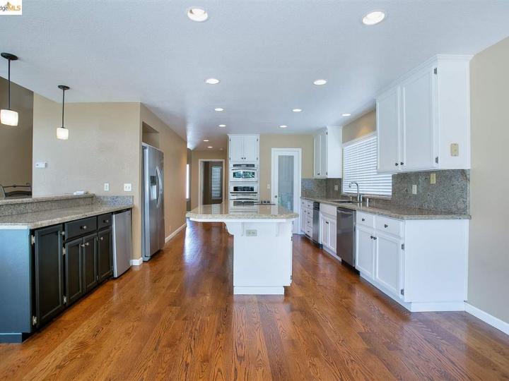 5770 Gateway Ct, Discovery Bay, CA | Discovery Bay Country Club. Photo 14 of 36