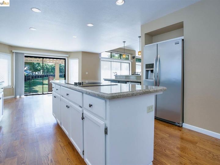 5770 Gateway Ct, Discovery Bay, CA | Discovery Bay Country Club. Photo 16 of 36