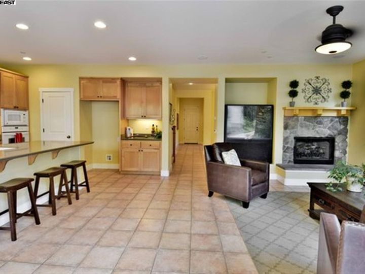 5880 Welch Ln, Livermore, CA | Dunsmuir. Photo 9 of 29