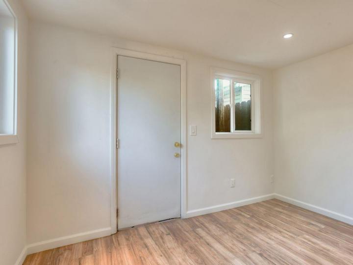 645 Hurlingame Ave, Redwood City, CA | . Photo 16 of 18
