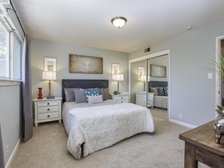 647 Lonsdale Ave, Fremont, CA | Warm Springs. Photo 12 of 24