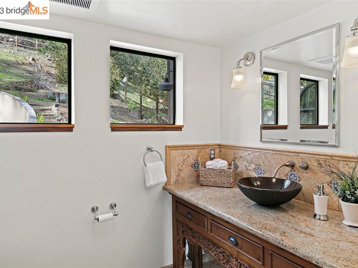 6535 Valley View Rd, Oakland, CA | Montclair. Photo 33 of 60