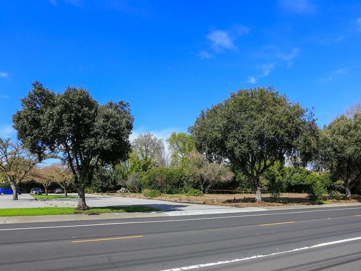 701 E Meadow Dr Palo Alto CA. Photo 5 of 9
