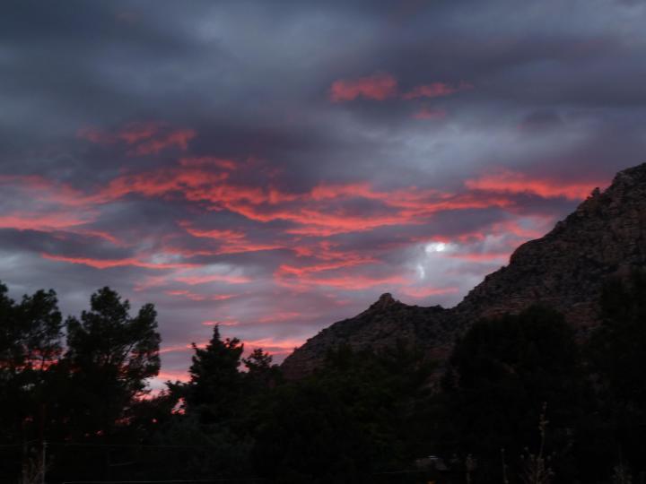710 Mountain Shadows Dr, Sedona, AZ | Sedona West 1 - 2. Photo 4 of 22