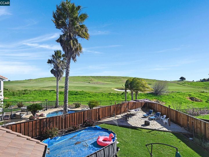 720 Bentley Ct, Brentwood, CA | Shadow Lakes. Photo 33 of 40