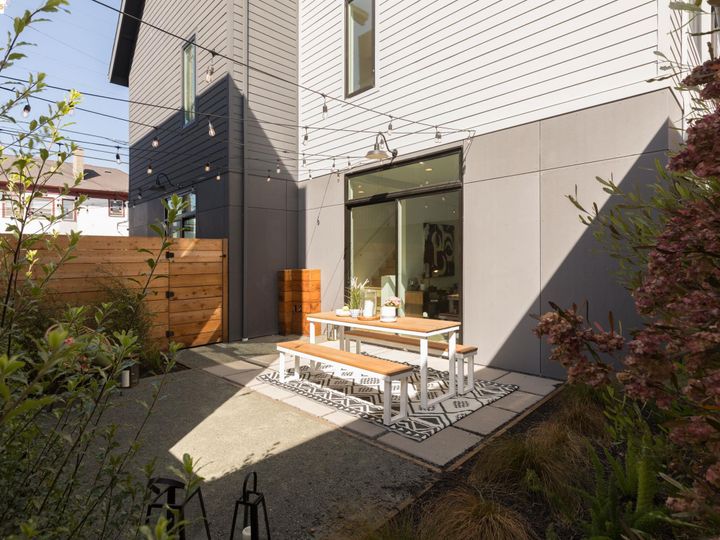 745 Apgar St, Oakland, CA | Lower Temescal. Photo 13 of 24