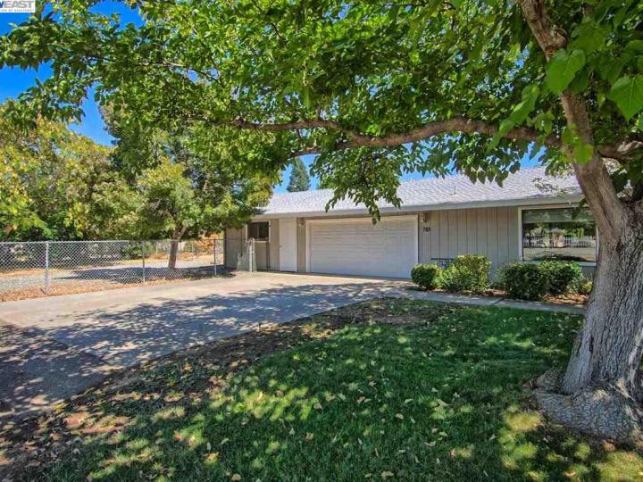 765 Lucknow Ave, Red Bluff, CA | . Photo 14 of 40